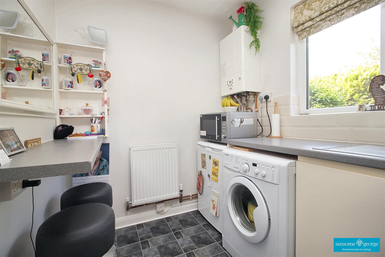 Sweet Briar Drive, Calcot, Reading